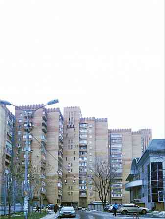 Продам тёплую 4-х комн 80 м² в Кирпичном доме в Калининском р-не на пр. Ильича. Документы готовы. Донецк