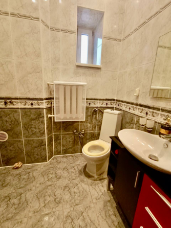 Продается добротный жилой 3 этажный дом со всем необходимым Мариуполь