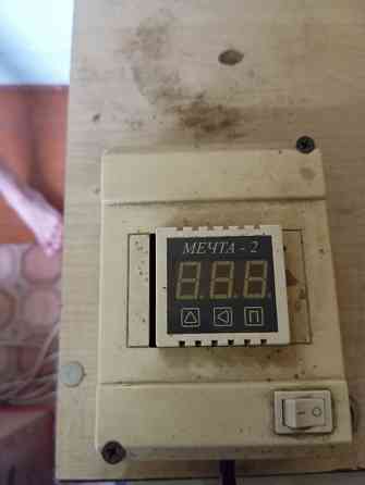 Продам инкубатор Шахтерск