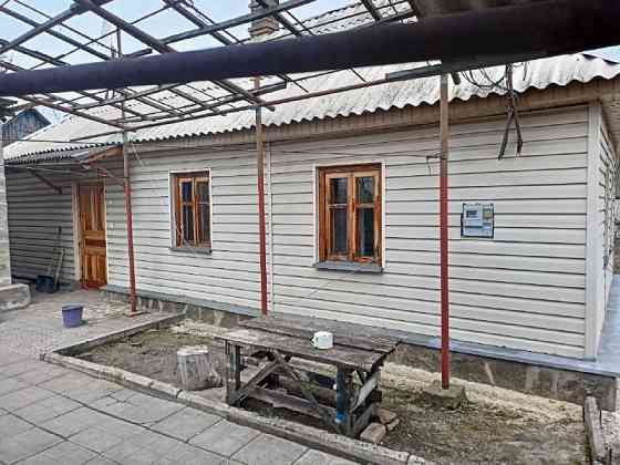Уютный дом по улице Каменоломная в Ленинском районе Донецк