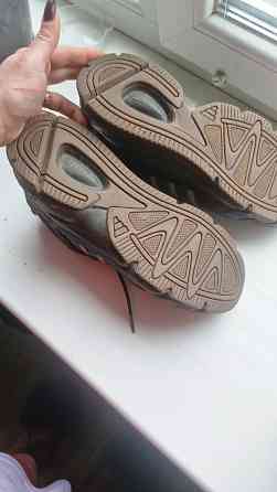 Кроссовки адидас Донецк