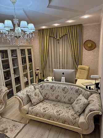 3 ком. квартира, 133 м2, 2/19 эт., Ворошиловский р-н, жк Замковый, 15 млн Донецк