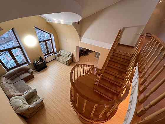 ARENDA KomFort Klass - 2-х Уровневой Квартиры в Центре Донецка! Вода Круглосуточно ! Консьерж! Донецк