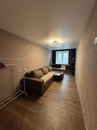 Сдается в районе Майского рынка двухкомнатная квартира Донецк