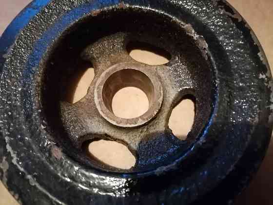 Шкив насоса гур зил-130, 433360 130-3407240-а2 . новый. ссср. Стаханов