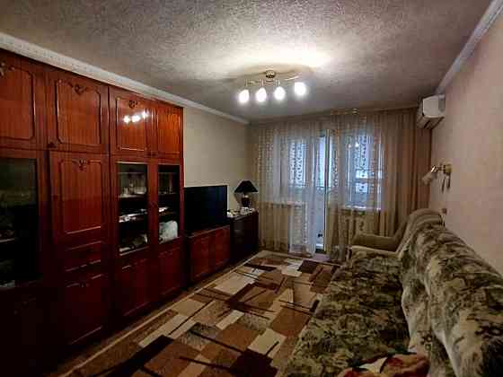 Черемушки , Химик 2-х комн квартира 4/5 Макеевка