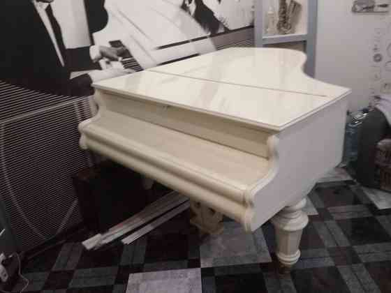 продам рояль Снежное