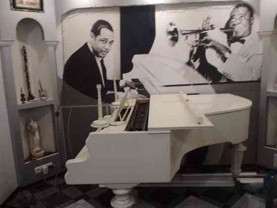 продам рояль Снежное