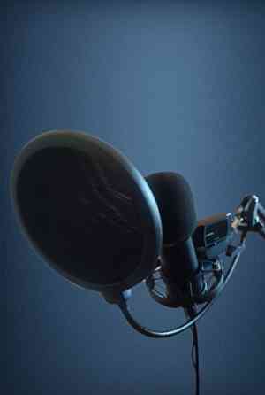 Продам микрофон описание на фото цена 3000 Камера canYon качество 1080. без коробки. Донецк