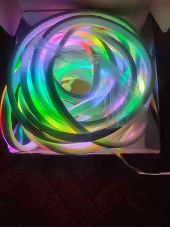 Продам микрофон описание на фото цена 3000 Камера canYon качество 1080. без коробки. Донецк