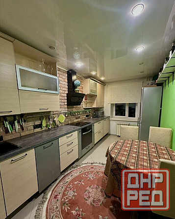 Сдаётся отличная 2-к.кв в Будёновском районе, ориентир Караван. Донецк - изображение 1