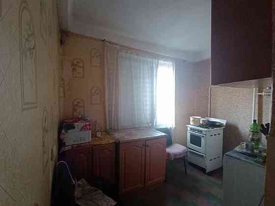 продам 2-комнатную квартиру на Текстильщике, 2 этаж, под ремонт Донецк