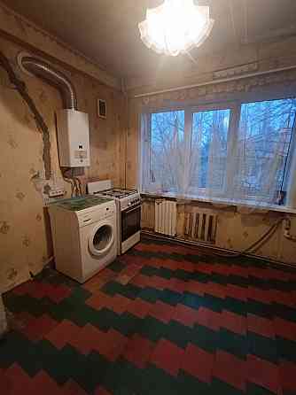 продам 2-комнатную квартиру на пл.Свободы Донецк