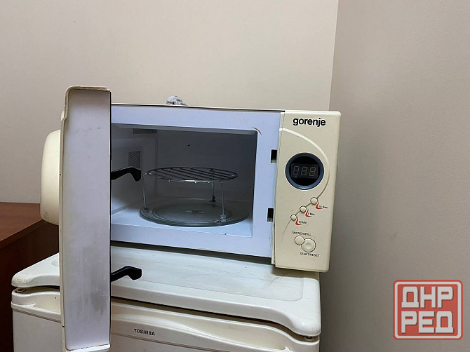Микроволновая печь Gorenje, 800 Вт, б/у Донецк - изображение 2
