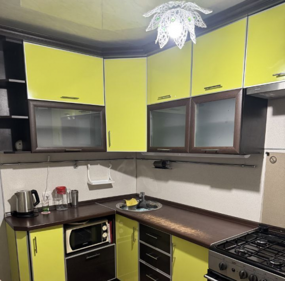 сдам 2х комнатную квартиру в калининском районе Донецк