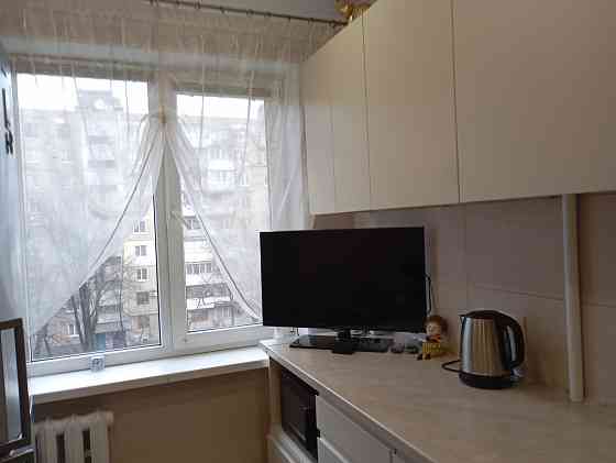 Продам 2 комн.кв в районе Цирка Донецк