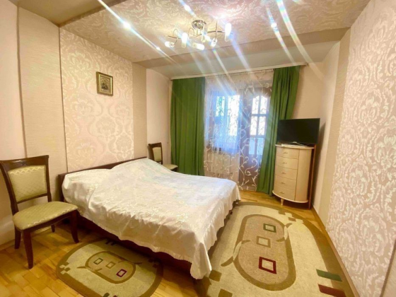 сдам 2х комнатную квартиру в кировском районе на семашко Донецк