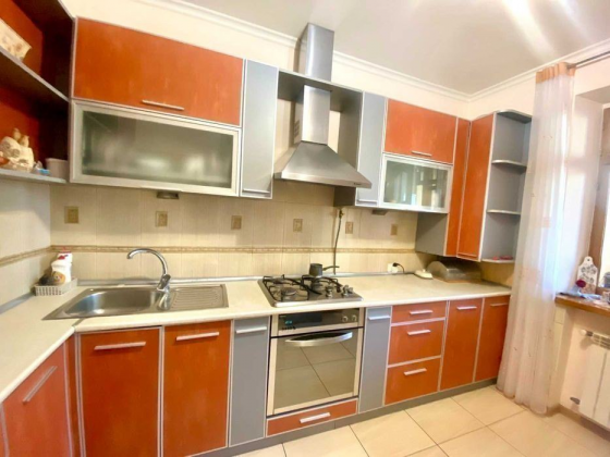 сдам 2х комнатную квартиру в кировском районе на семашко Донецк