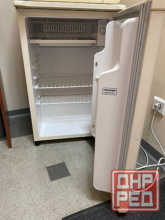 Однокамерный холодильник TOSHIBA, б/у Донецк - изображение 1
