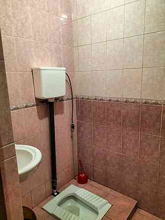 Продается коммерческое действующее помещение в Орджоникидзевском районе, по улице Февральской. Мариуполь