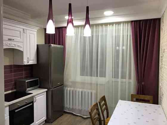 дается уютная однокомнатная квартира в ленинском районе Донецк