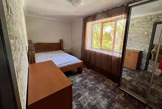 Сдаю трехкомнатную квартиру 63.0 м² этаж 3/5. Кировский район. Трехкомнатная квартира. Донецк