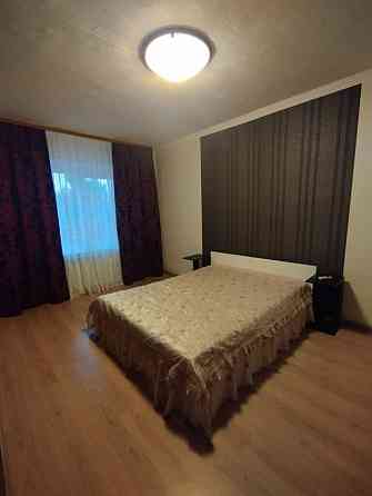 Сдается двухкомнатная крупногабаритная квартира (52м2) Донецк