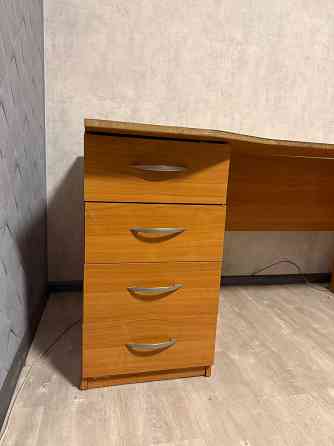 Продам стол Донецк