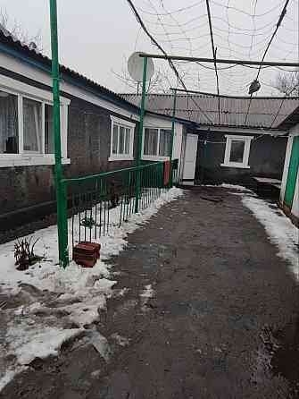 Продам газифицированный дом Макеевка, Горняцкий р-н, п. Чехова. Макеевка