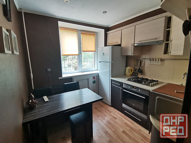 Сдаётся на долгий срок двухкомнатная квартира в Донецке, Калининский р-н, ул. Краснофлотская, 1-й эт Донецк - изображение 2