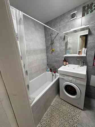 Продам 3 комнатную квартиру в Мариуполе Мариуполь