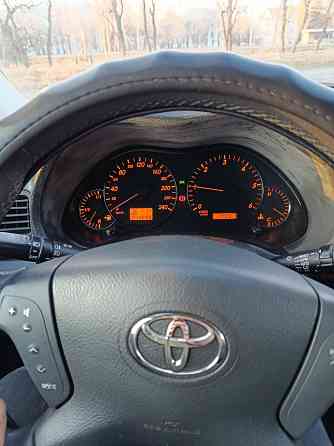 Toyota Avensis универсал 2.2TD Ясиноватая