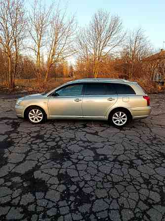 Toyota Avensis универсал 2.2TD Ясиноватая