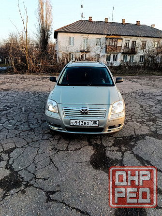 Toyota Avensis универсал 2.2TD Ясиноватая - изображение 2