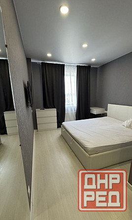 Сдаю однокомнатную квартиру 50.0 м² этаж 5/10 город Донецк, Ворошиловский район, Улица Постышева, Донецк - изображение 1