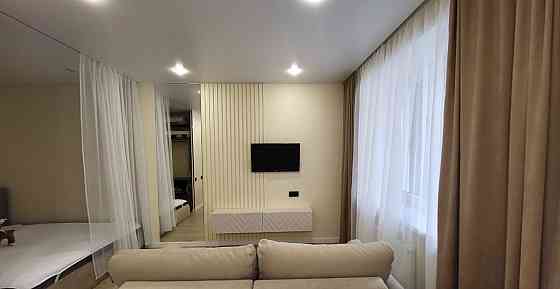 Сдается: Однокомнатная квартира-студия Этаж/дом: 4/9 Район: Кировский Площадь квартиры: 30 м² Донецк