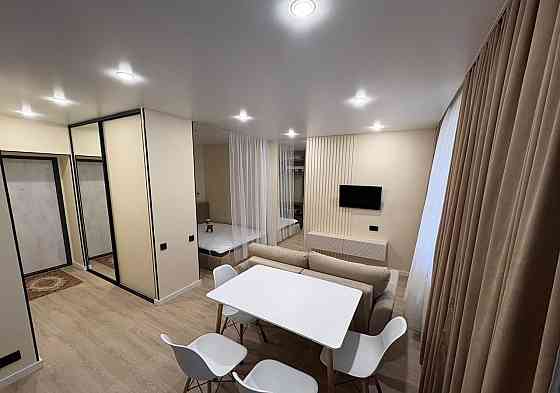 Сдается: Однокомнатная квартира-студия Этаж/дом: 4/9 Район: Кировский Площадь квартиры: 30 м² Донецк