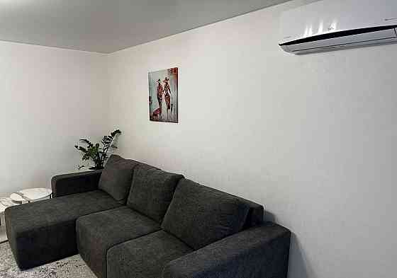 Сдается: Двухкомнатная квартира Этаж: 6/9 Район: Куйбышевский Площадь квартиры: 69м² Донецк