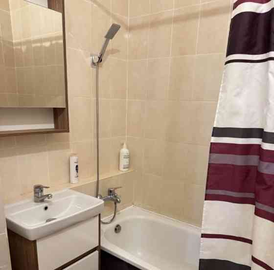 Сдаю двухкомнатную квартиру-студию 40.0 м² этаж 8, город Донецк, Киевский район, Улица Челюскинцев, Донецк