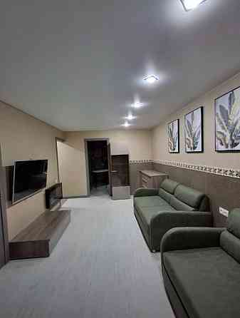 Продается 3-х комнатная квартира центр города Харцызска, ул.Октябрьская (район магазина Рассвет Харцызск