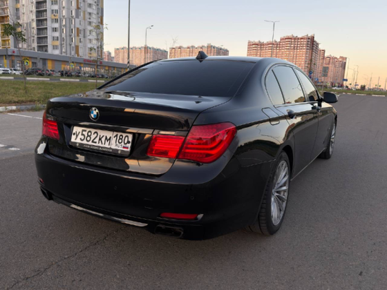 Продам BMW 750 Li AWD Донецк