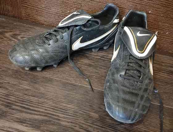 бутсы футбольные шиповки р-р 41 Донецк