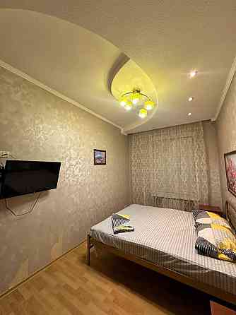 Сдам студию посуточно с новым ремонтом в Ленинском районе. Накопительный бак Донецк