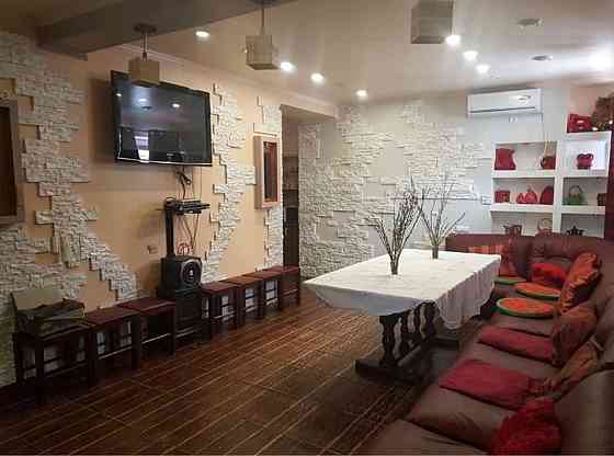 Сдам частный дом посуточно с баней, бассейном в Приморском районе Мариуполь