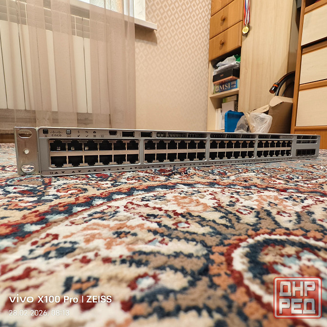Коммутатор Cisco C9200L-48T-4G-E Донецк - изображение 1