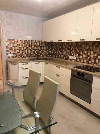 срочно! Сдаю 2 комнатную квартиру в Ленинском районе. Донецк