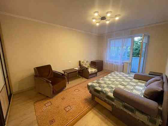 Сдается шикарная однокомнатная квартира в Калининском районе Донецка, по адресу: пр-кт Ильича улица Донецк