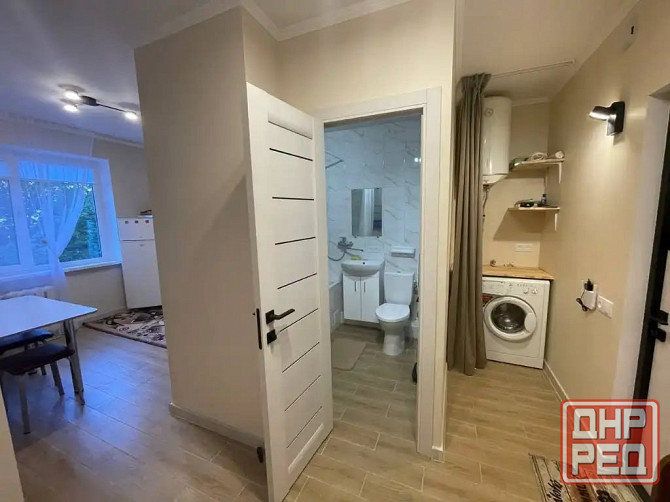 Сдается шикарная однокомнатная квартира в Калининском районе Донецка, по адресу: пр-кт Ильича улица Донецк - изображение 1