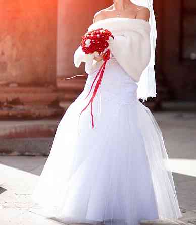 Свадебное платье Макеевка