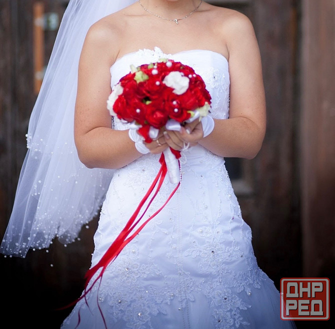 Свадебное платье Макеевка - изображение 4